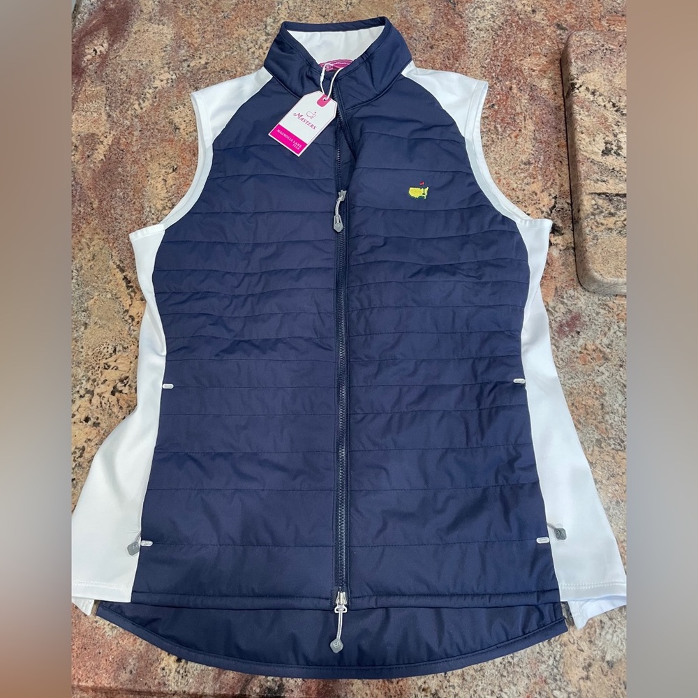 Masters Vest Medium. 2023 NEW WITH TAGS. Navy & white. 88% polyester 12% spandex